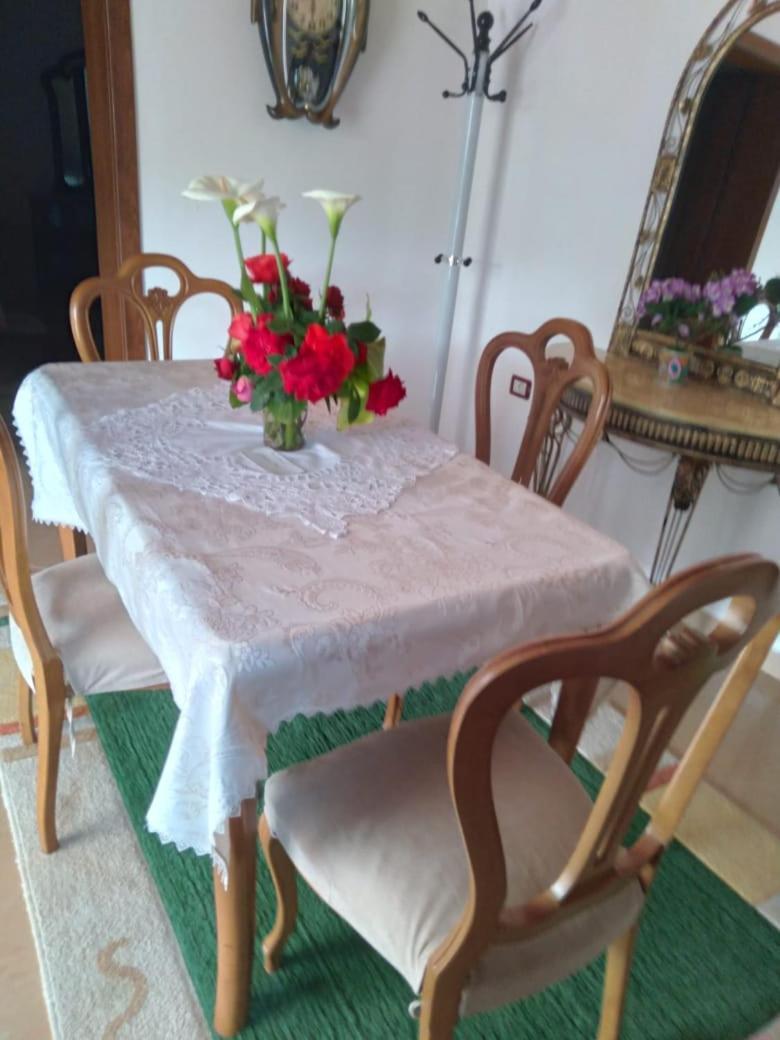 Sara Guesthouse Berat Dış mekan fotoğraf